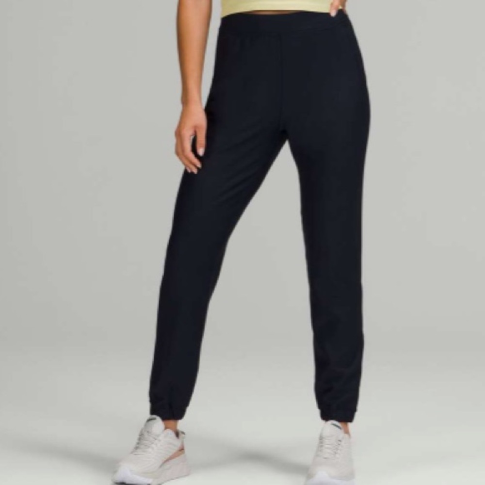 Lululemon Adapted State High-Rise Tech Fleece Jogger
True Navy